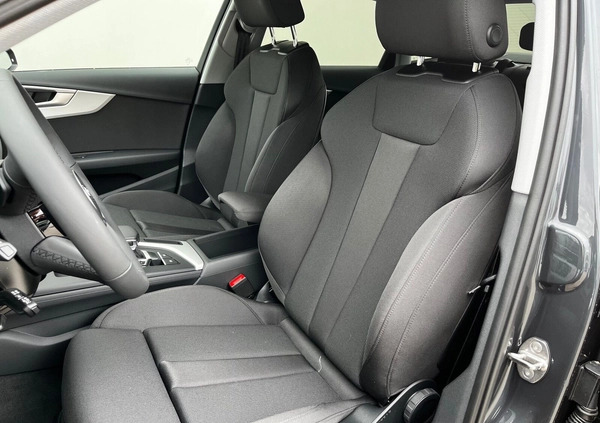 Audi A4 cena 171318 przebieg: 8, rok produkcji 2024 z Wołów małe 254